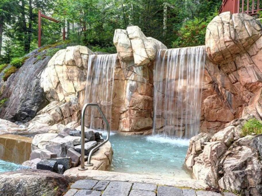 Tremblant Les Eaux 227-1 By Escapades Tremblant Διαμέρισμα Μοντ Τρεμπλάν Εξωτερικό φωτογραφία