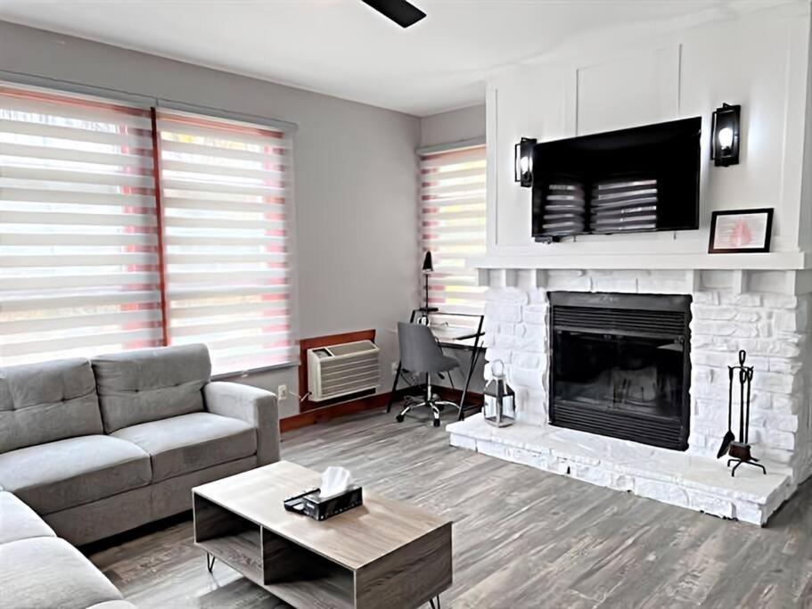Tremblant Les Eaux 227-1 By Escapades Tremblant Διαμέρισμα Μοντ Τρεμπλάν Εξωτερικό φωτογραφία